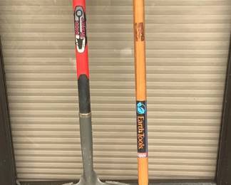 DILA342 Root Slayer Earth Tool Shovels The Root Slayer is a 44" carbon steel shovel. The Earth Tool Shovel is a garden spade. Both have rubber grips for easy handling and will hang nicely in the shed.