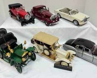 Eight Franklin Mint RollsRoyce Models