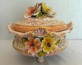 Capodimonte Italian Round Jewelry Box