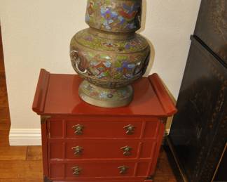 Antique Japanese cloisonne urn