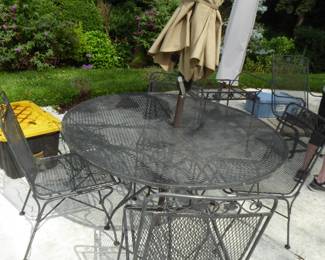 Russel Woodard  Dogwood pattern