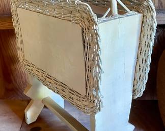 VINTAGE/ANTIQUE WICKER/WOOD MAGAZINE HOLDER