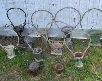 ANTIQUE FLORAL BASKETS