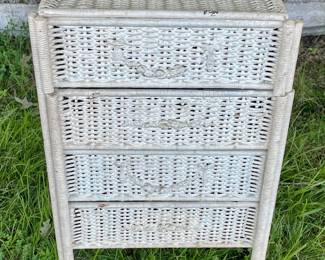 WHITE NURSERY ROOM STORAGE CENTER