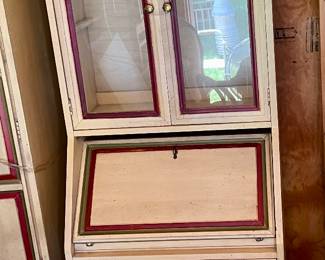 VINTAGE SECRETARY/CABINET