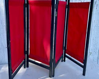 4-PANEL RED CANVAS FIREPLACE SCREEN