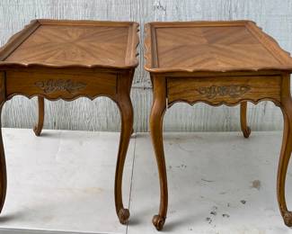 VINTAGE/ANTIQUE END TABLES