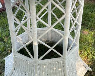 OCTOGAN OAK TABLE TOP ON WICKER BASE