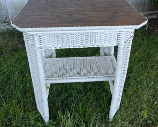 OAK TOP TABLE/DESK WITH WICKER BASE