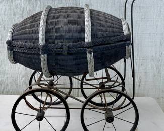 ANTIQUE BUGGY WITH WITH WICKER BARREL BAR