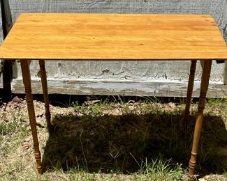 VINTAGE/ANTIQUE FOLDING TABLE