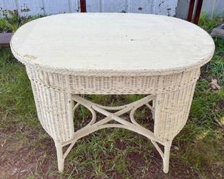 ANTIQUE WICKER/WOOD DESK/VANITY