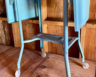 VINTAGE/ANTIQUE METAL TYPEWRITER TABLE