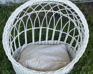 WICKER PET BED