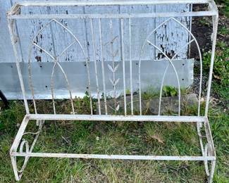 ANTIQUE WROUGHT IRON KNELLING BENCH FRAME