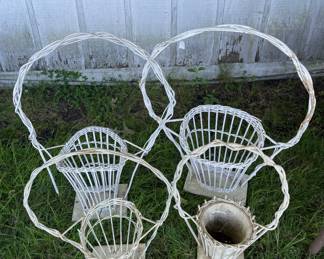 ANTIQUE FLORAL BASKETS