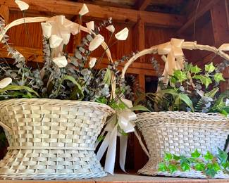 ANTIQUE FLORAL BASKETS