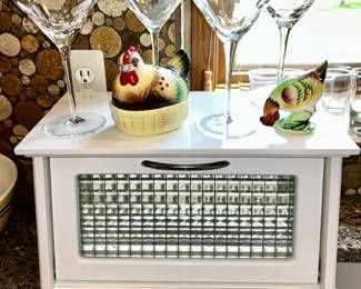 Bread or storage box, wine stems