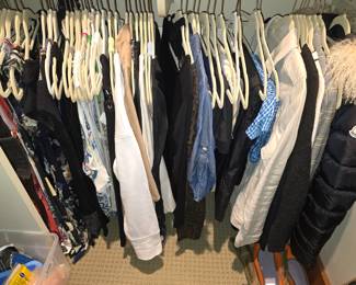 Women's clothing around size sm-med