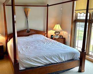 Four Poster King Bed