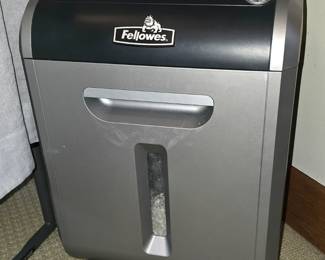 Fellowes paper shredder