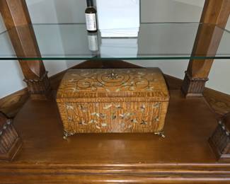 Maitland-Smith Mother Of Pearl Inlay footed box