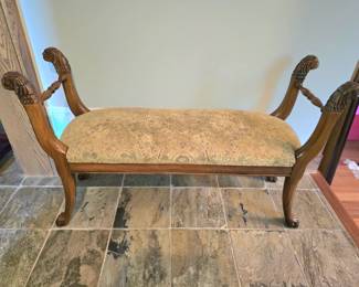 Bench ottoman with lion head armrests and clawed feet