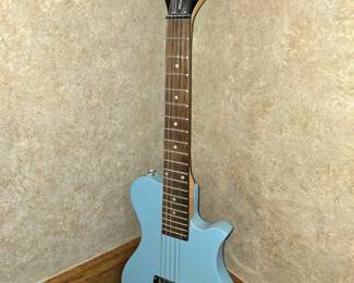 First Act student electric guitar ME263