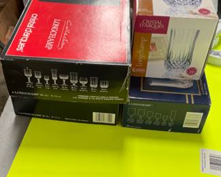 Glasses and misc kitchen items. 