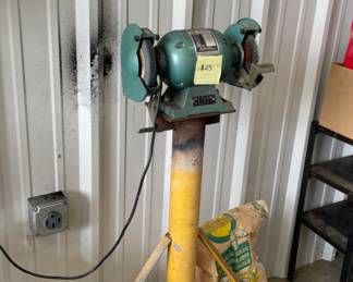 Bench grinder