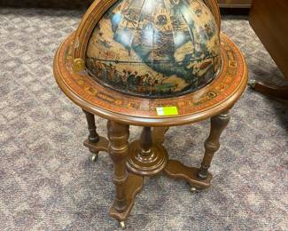 Vintage Globe Bar on Wheels