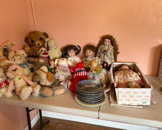Stuffed animals, collector plates, dolls