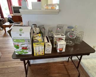 Kitchen aides and appliances