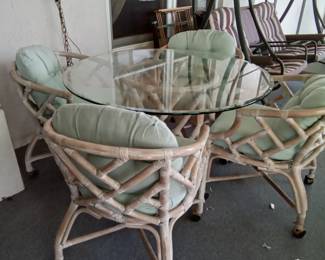 Patio table and 4 chairs 