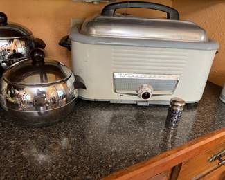 Vintage Penguin ice buckets, Roaster