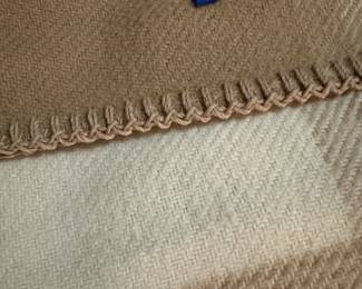 Vintage w/tags Westland by Pendleton, Twin size Beige & Cream