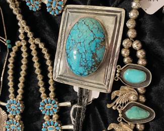 Gorgeous big spider web turquoise stone in bolo tie.