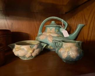 Roseville Clematis teapot set