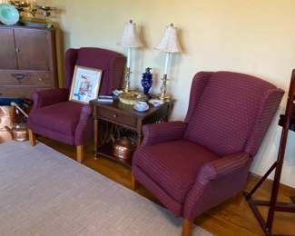 Pair of wingback chairs in the living room.
