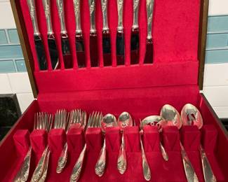 Lunt sterling flatware - Service for 8 - Sweetheart Rose pattern - 37 pieces