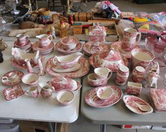 Vintage Royal Staffordshire Clarice Cliff "Tonquin" 63 piece set.