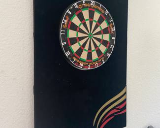 #15 - $50 - Dart board 28x41