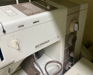 #98 - $500 - Bernina record 930 Electronic sewing machine and accessories 