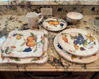 #94 - $880 - 101 pieces of "Sur La Table" Harvest fruits grape/pear/apples set of china Made in Italy. 