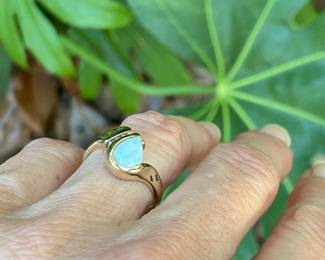 #91 - $325 - 14kt yellow gold ring with Opal and diamond 3.8 grams. sz 7.5 