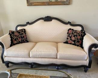 #27 - $700 - Thomasville sofa 88Wx41Dx45T
