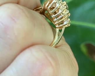 #89 - $800 - Approx 2ct of diamonds cluster ring, 14kt yellow gold setting. 6.6gr. 