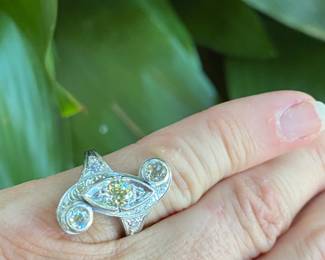 #83 - 1 carat Antique ring 18kt white gold. 5.69gr. (1/2 carat center) $800. Size 5.5 