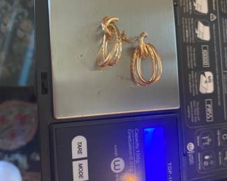 14kt gold hoops $60 