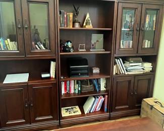 $350 3 section wall unit 2 at 32 x 12 x 78 middle section 32 d 11 x 78
